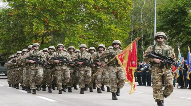 И ВОЈСКА стала уз свој народ: Преко 120 војника и официра подржало СПЦ!